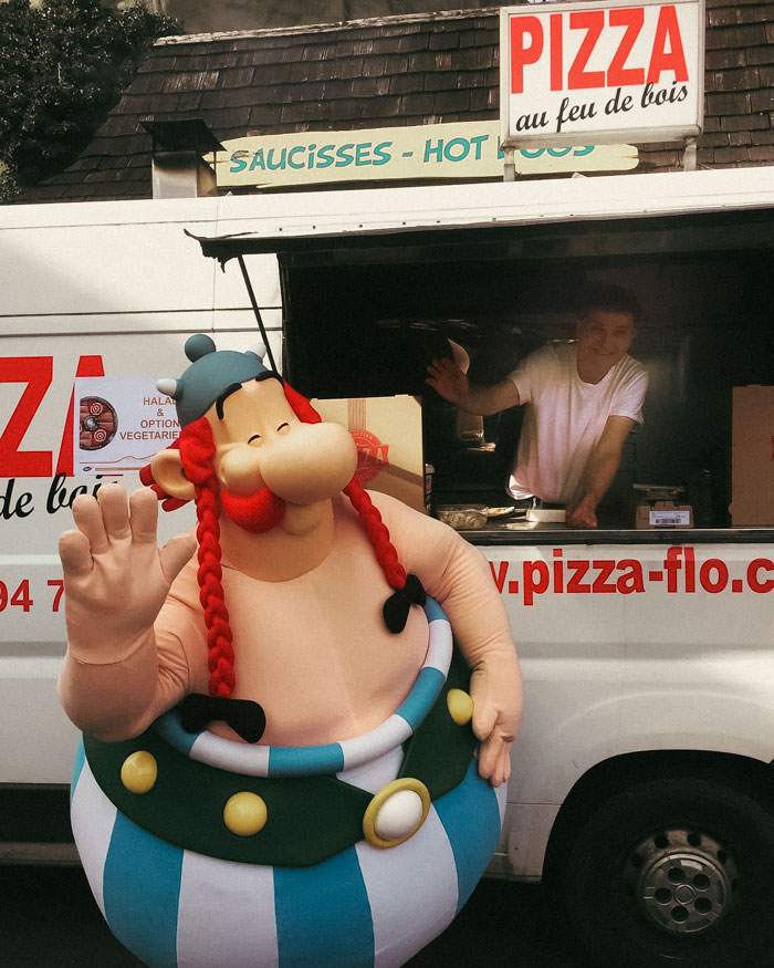 Food Truck évènementiel au parc Asterix avec Obelix en mascotte
