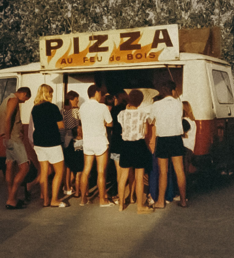 Photo d'un vieux Food Truck typique
